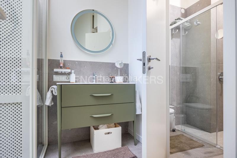 Foto 51de7fb0-577f-4472-acd7-34e3828dc086. Rent apartment with heating parking in Triana Casco Antiguo Sevilla