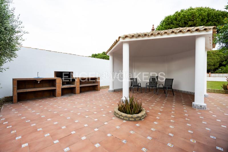 Foto 7139e819-7fab-4e5d-afee-028e5d92be92. Casa con riscaldamento parcheggio piscina in Las Lagunas - Campano Chiclana de la Frontera