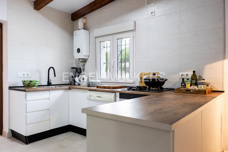 Foto eab9076d-a6e0-4e45-878d-ff1a620fb3ee. Casa con riscaldamento parcheggio piscina in Las Lagunas - Campano Chiclana de la Frontera