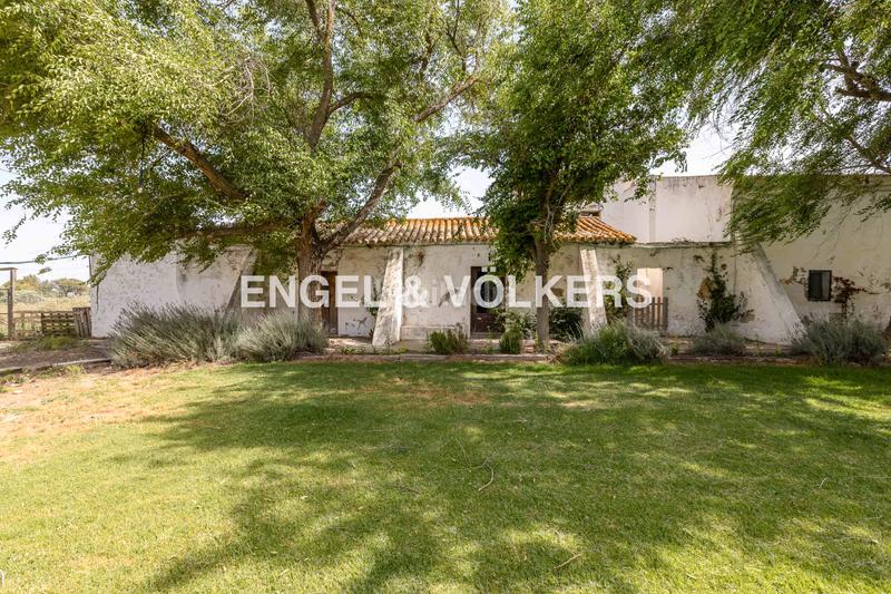 Foto 713d8b3e-9f01-4d93-8d09-fc0dbd09f2bc. Masía exclusiva finca con gran potencial , ideal para proyecto residencial, turístico o agrícola y cerca de la costa gadi en Puerto Real