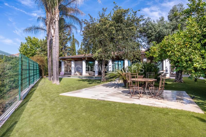 Foto 116060f9-0ccc-4ceb-8786-c2d5f1599871. Casa exclusivo oasis de lujo con piscina privada , sevilla en Gelves