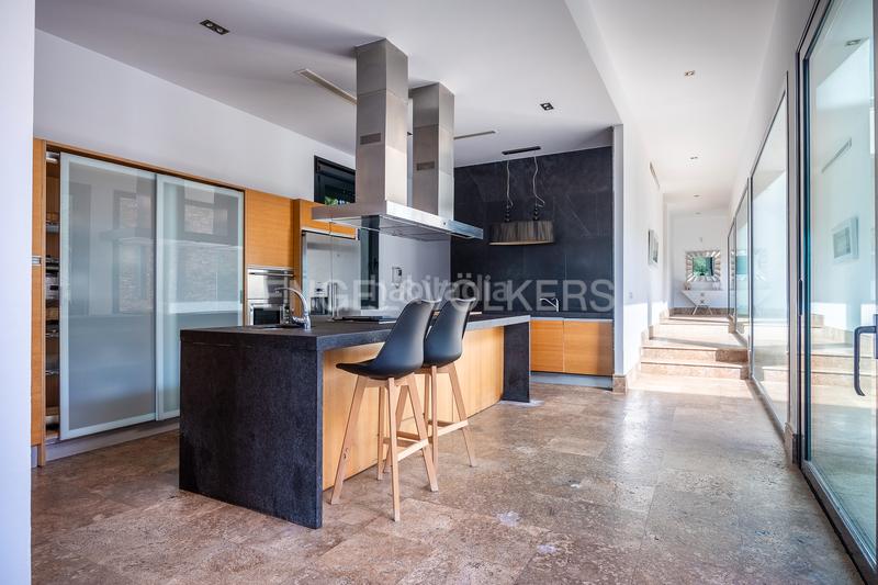 Foto 2c88cb24-ef58-456f-8dd5-e9ba7f9c0a41. Casa exclusivo oasis de lujo con piscina privada , sevilla en Gelves