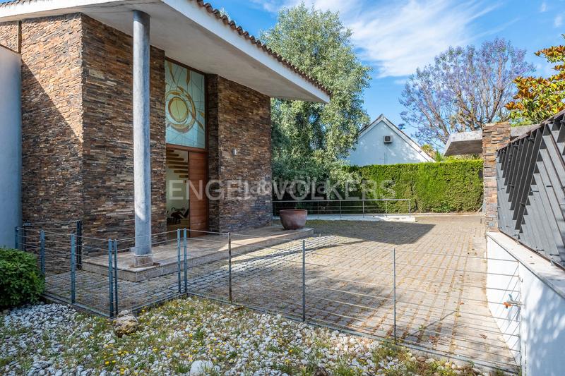 Foto 4831dcc5-5135-48fe-9498-7c5afe166ec9. Casa exclusivo oasis de lujo con piscina privada , sevilla en Gelves