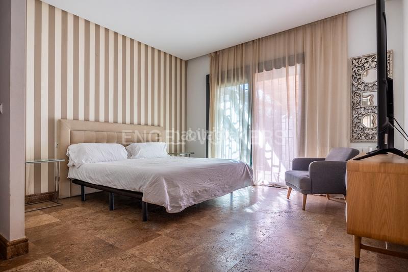 Foto 9513099f-b9eb-4cbe-9100-b16885b2bf05. Casa exclusivo oasis de lujo con piscina privada , sevilla en Gelves