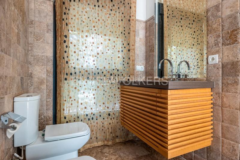 Foto b84939cb-fb79-4e0c-80d1-d5bf944fd004. Casa exclusivo oasis de lujo con piscina privada , sevilla en Gelves