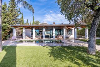 Casa en Arenal - Museo. Exclusivo oasis de lujo con piscina privada en gelves, sevilla