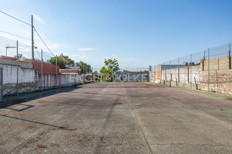 Foto 222d3d16-aaf7-44a3-9a3a-680fa96ff373. Casa amb calefacció piscina a Valencina de la Concepción