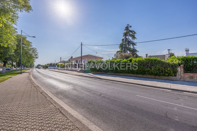 Foto 4ae3495d-7877-4b99-bd98-98acd9494d23. Casa amb calefacció piscina a Valencina de la Concepción