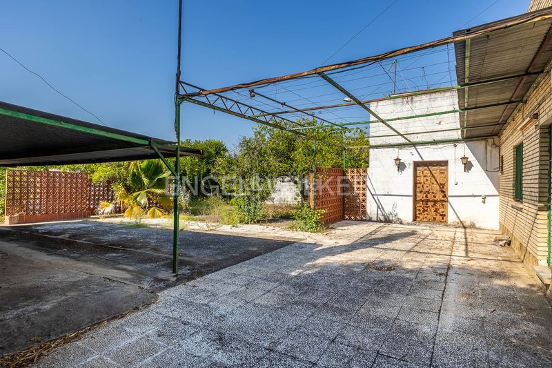 Foto 90179900-014b-495c-b029-10a090009b36. Casa amb calefacció piscina a Valencina de la Concepción