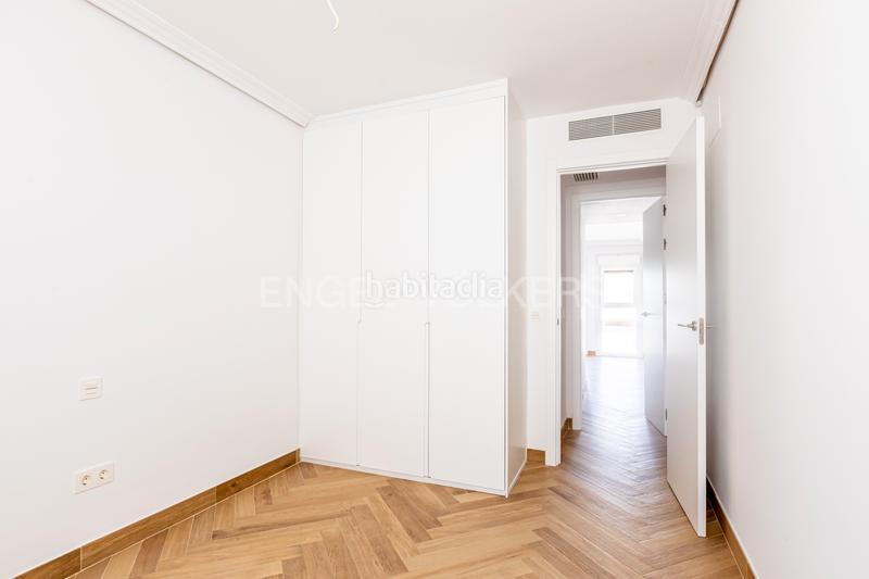 Foto 61a8dbf8-09fd-454a-add2-15f646c7f4b3. Apartamento piso reformado a estrenar en el corazón de triana en Sevilla
