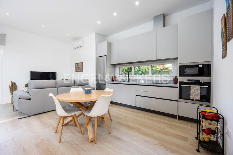 Foto 86f944db-6fe6-4ec1-94e9-0e4a8fd72a58. Affitto casa con riscaldamento parcheggio piscina in Chiclana de la Frontera