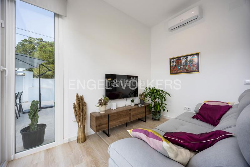 Foto 551eea93-298e-42e7-99c5-8c22b6a56663. Rent house with heating parking pool in Los Gallos Chiclana de la Frontera