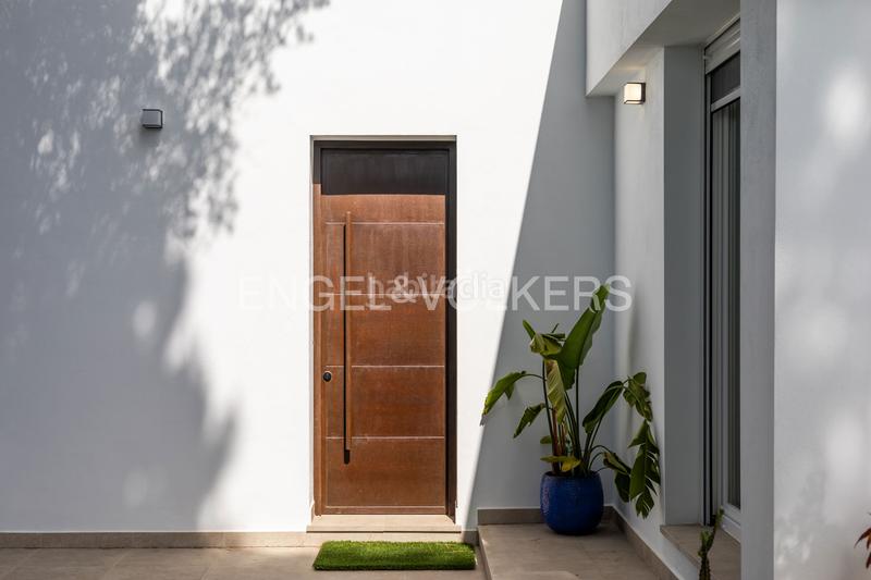 Foto 9dcec8d2-a241-41bc-8edd-b4c15083f2fe. Rent house with heating parking pool in Los Gallos Chiclana de la Frontera