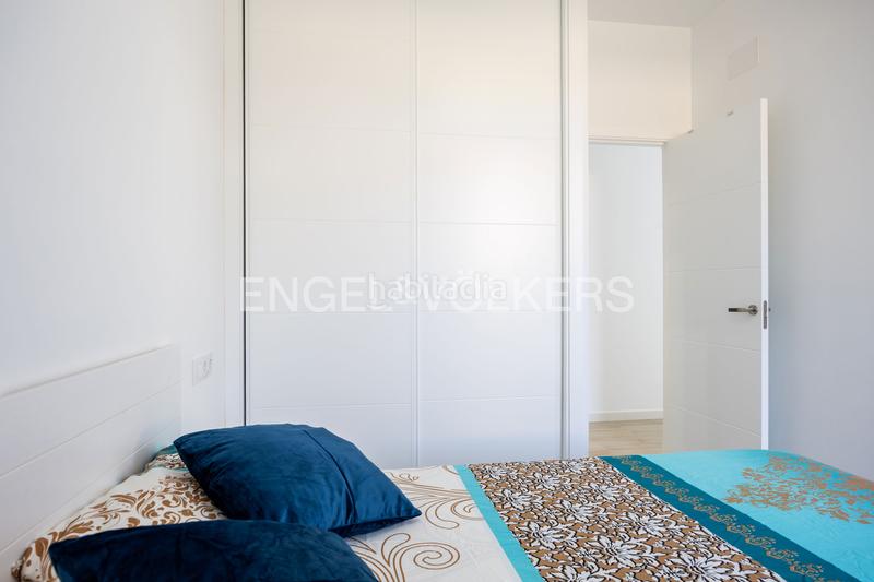 Foto b3f2edd6-c622-4fc7-ba4e-f6d8c4c92bc8. Rent house with heating parking pool in Los Gallos Chiclana de la Frontera