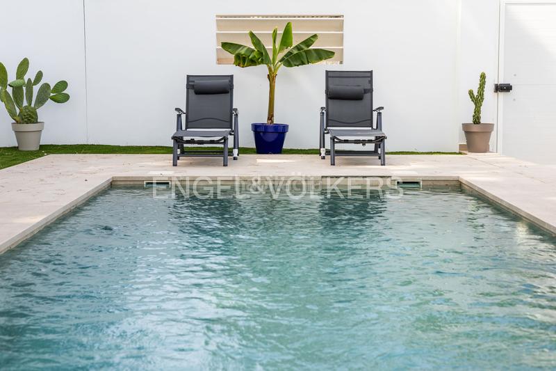 Foto d0e6bb7a-8b50-4ce5-bbb7-e5c1f7138dbc. Rent house with heating parking pool in Los Gallos Chiclana de la Frontera