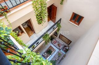 Maison à Los Remedios. Exclusiva casa unifamiliar con garaje y  ascensor  en los remedi
