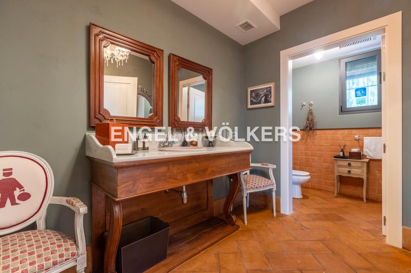 Foto 58ac2349-82a6-4d72-bc25-0cae0cf0743d. Casa inversión con alma casa única con potencial residencial y turístico. en Zufre
