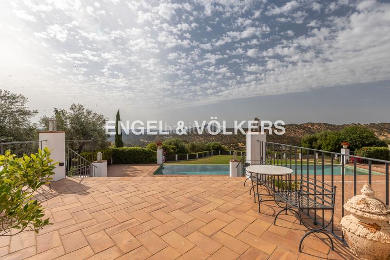 Foto 6570781e-2392-4e28-b394-a38209766a0a. Casa inversión con alma casa única con potencial residencial y turístico. en Zufre