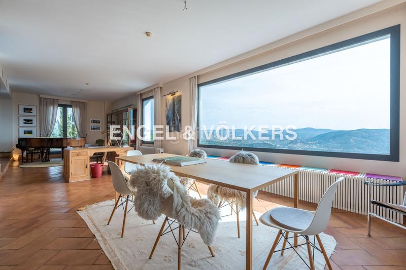 Foto 67f1b82c-834a-4d08-905d-fb02a620b728. Casa inversión con alma casa única con potencial residencial y turístico. en Zufre