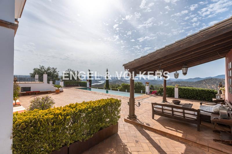 Foto 97abd746-b3b7-44e2-8a0d-358f16db91d8. Casa inversión con alma casa única con potencial residencial y turístico. en Zufre