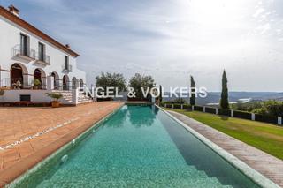 Casa a Zufre. Inversión con alma en zufre casa única con potencial residencial