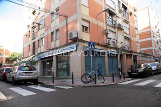 Appartement à Triana Oeste. Local comercial en rentabilidad en triana