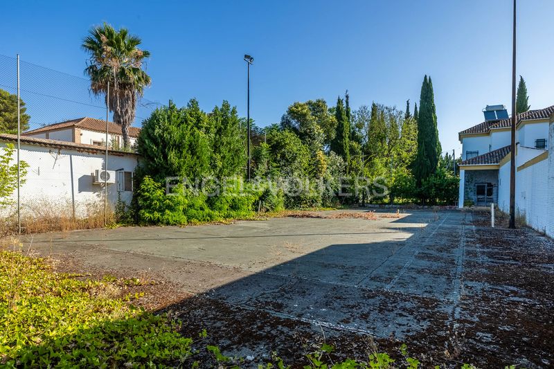 Foto 1042758f-4ff1-45dd-9194-81492ffaf3f7. Casa amb calefacció piscina a Valencina de la Concepción