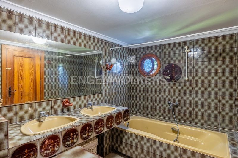 Foto 181767ac-547e-4859-9b9a-63dbbcb19987. Casa amb calefacció piscina a Valencina de la Concepción