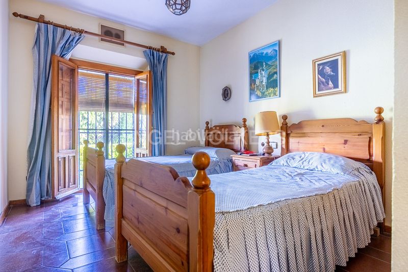 Foto 4f966f53-3530-49e9-88ae-3839a4acc05c. Casa amb calefacció piscina a Valencina de la Concepción