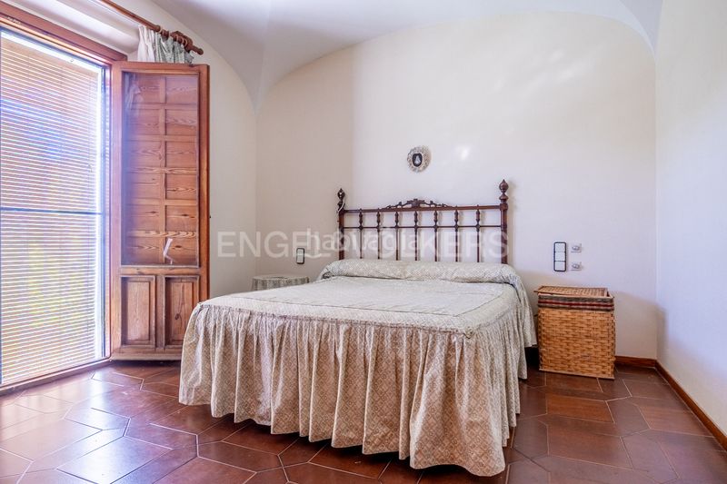 Foto a4b30a5f-c247-439b-a628-2c3ff4df3e0b. Casa amb calefacció piscina a Valencina de la Concepción