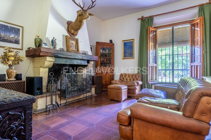 Foto fa8fa11f-bcde-4029-90bc-00562bed40e7. Casa amb calefacció piscina a Valencina de la Concepción