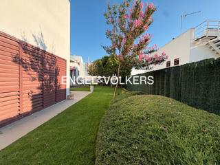 Location Maison à Olivar de Quintos. Chalet independiente con jardín en olivar de quintos  montequint