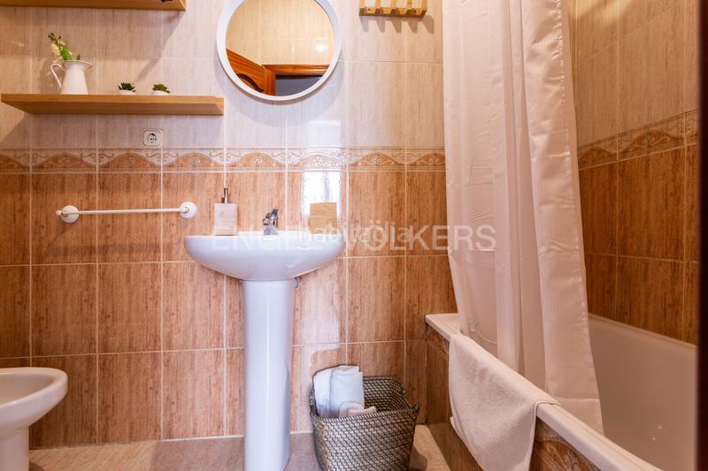Foto 0a7a291b-d966-45d8-a343-0381ce315f91. Location appartement avec chauffage dans Santa Catalina Sevilla