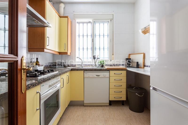 Foto ed8151f8-a479-4070-818b-99869b7fe397. Location appartement avec chauffage dans Santa Catalina Sevilla