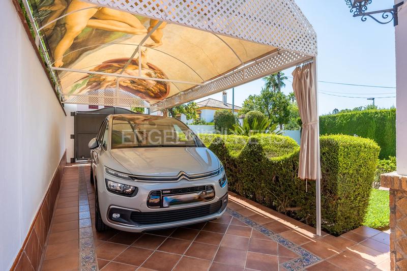 Foto 49cfea73-7b23-4e93-adc6-6930587b3169. Haus mit heizung in cerros de Montequinto Montequinto