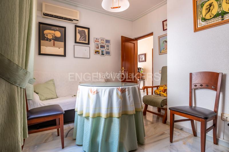 Foto 83dd702a-7334-460c-9aa4-3cad59f436b8. Haus mit heizung in cerros de Montequinto Montequinto