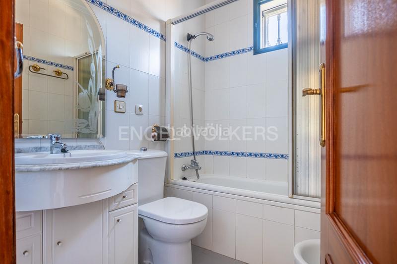 Foto 95cc6b19-0d14-4db4-9d09-637965955c21. Haus mit heizung in cerros de Montequinto Montequinto