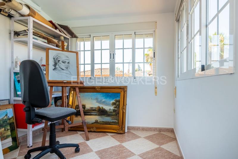 Foto af4749b3-c899-486e-a60b-0c6414404671. Haus mit heizung in cerros de Montequinto Montequinto