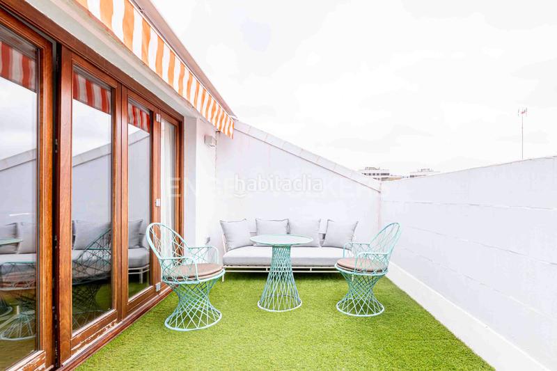 Foto 13d7ae35-d7f1-468c-a633-ea4563f548f7. Ático  de lujo totalmente reformado con terraza, garaje y trastero junto al parque de maría luisa y plaza de españa, en el porvenir en Sevilla