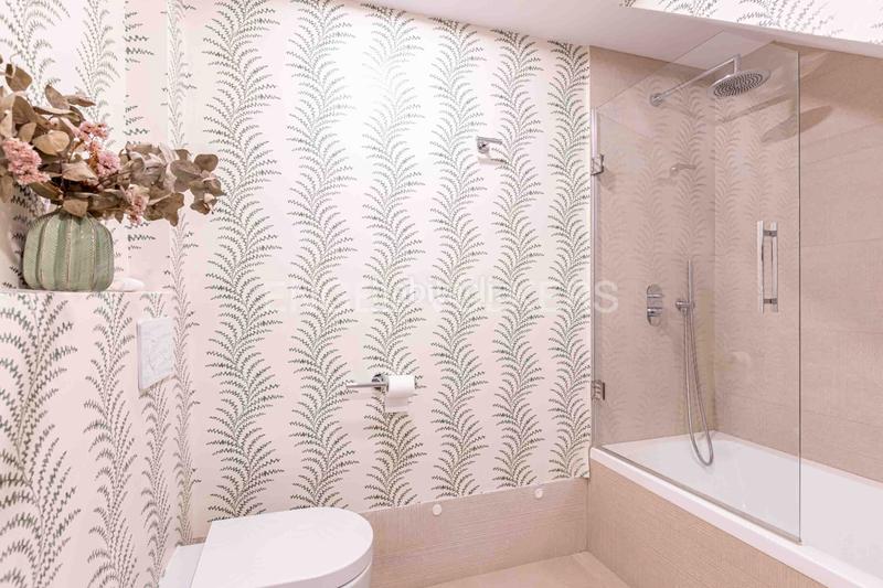 Foto 1574851c-63fd-4874-b38b-20cc983391dd. Ático  de lujo totalmente reformado con terraza, garaje y trastero junto al parque de maría luisa y plaza de españa, en el porvenir en Sevilla