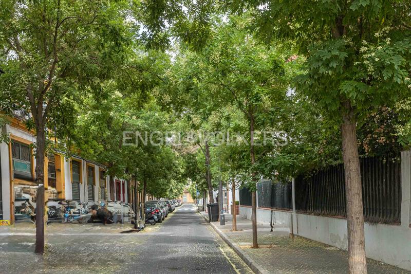 Foto 62525ce3-00e0-49ff-93a1-b559570f8fc0. Ático  de lujo totalmente reformado con terraza, garaje y trastero junto al parque de maría luisa y plaza de españa, en el porvenir en Sevilla