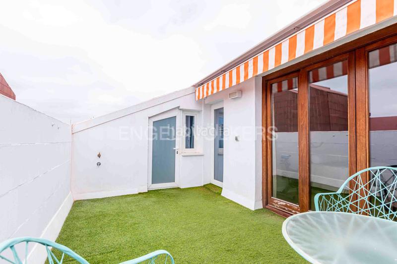 Foto 6bfed537-e5c1-49d9-8280-245eb49637d5. Ático  de lujo totalmente reformado con terraza, garaje y trastero junto al parque de maría luisa y plaza de españa, en el porvenir en Sevilla