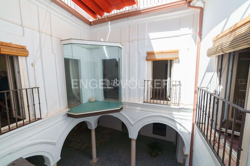 Foto 056cd698-a309-43ba-91a2-a2dab71fffd8. Casa elegancia clásica en sanlúcar majestuosa casa histórica con patio privado en Sanlúcar de Barrameda