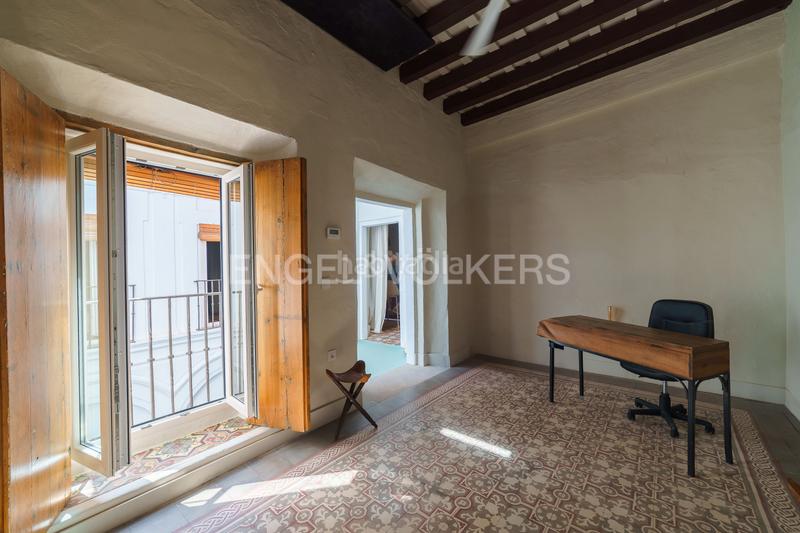 Foto 4da9cbde-204f-4f0a-a14f-bac1dd055253. Casa elegancia clásica en sanlúcar majestuosa casa histórica con patio privado en Sanlúcar de Barrameda