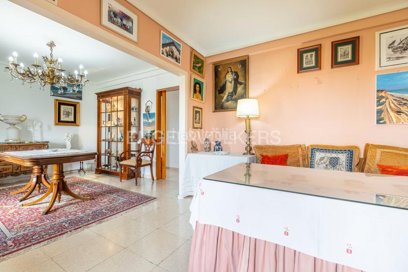 Foto a1508f3e-de0f-4206-b012-8cd3d86d6e42. Apartament amb calefacció a Barrio del Nervión Sevilla