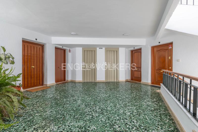 Foto a2bccb2e-25d1-4a49-8bb2-e75df6bc5eb2. Apartament amb calefacció a Barrio del Nervión Sevilla