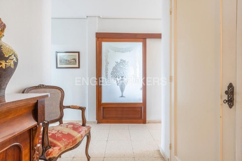 Foto fb09feab-8906-4e0f-9769-b96e1a13f7f7. Apartament amb calefacció a Barrio del Nervión Sevilla