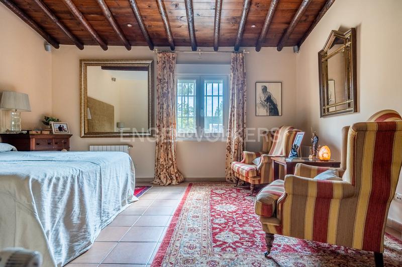 Foto ba0831a0-0a88-4535-82b2-b80eb3a06599. Casa finca única para quienes valoran lo excepcional en Bollullos de la Mitación