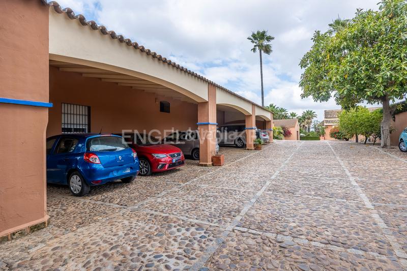 Foto f69312f3-28fc-4e11-9904-f0fa8cf87f85. Casa finca única para quienes valoran lo excepcional en Bollullos de la Mitación