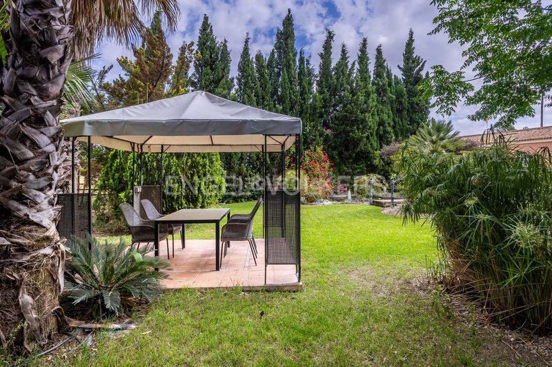 Foto 82753715-a394-472c-8a0c-e818fa3a87b0. Casa amb calefacció a Bollullos de la Mitación